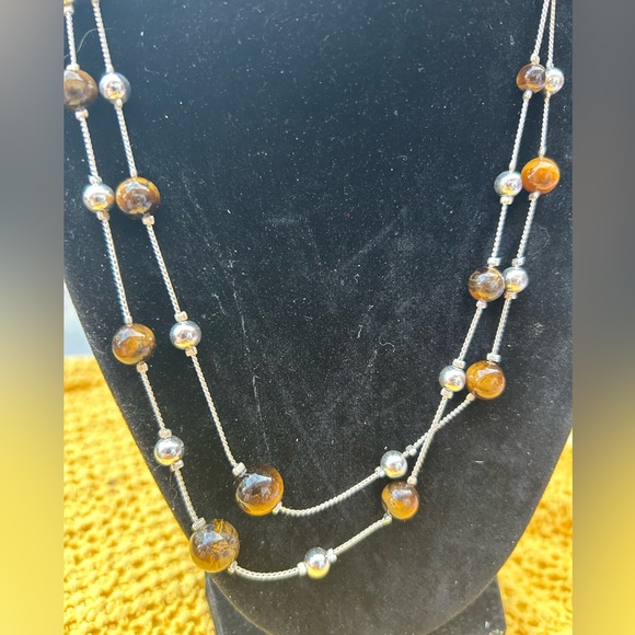 NWOT Beautiful Silver and Brown Bead Necklace 10” Length - Picture 2 of 3